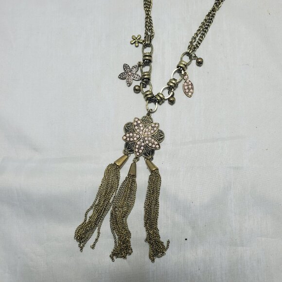 Vetta multi layer antique gold chain with floral charms and tassels - Picture 7 of 8